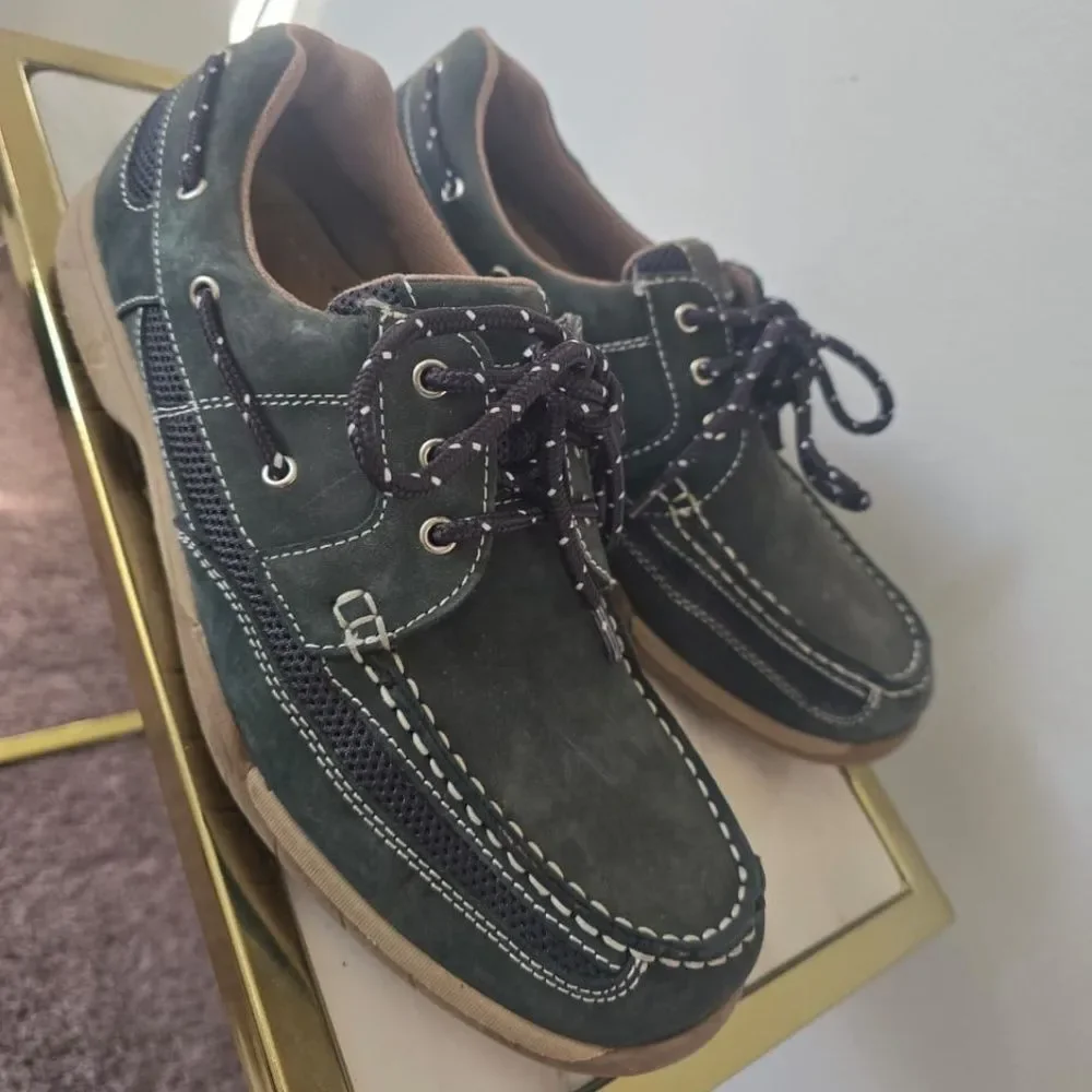 G.H. Bass & Co. Green Boat Earl Navy Loafer for Men Size 10.5